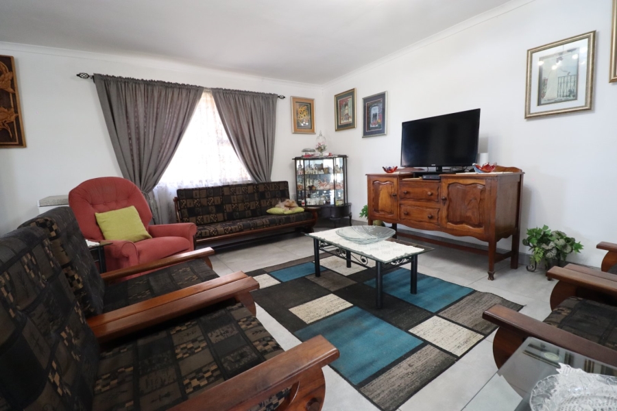 5 Bedroom Property for Sale in Kabega Park Eastern Cape